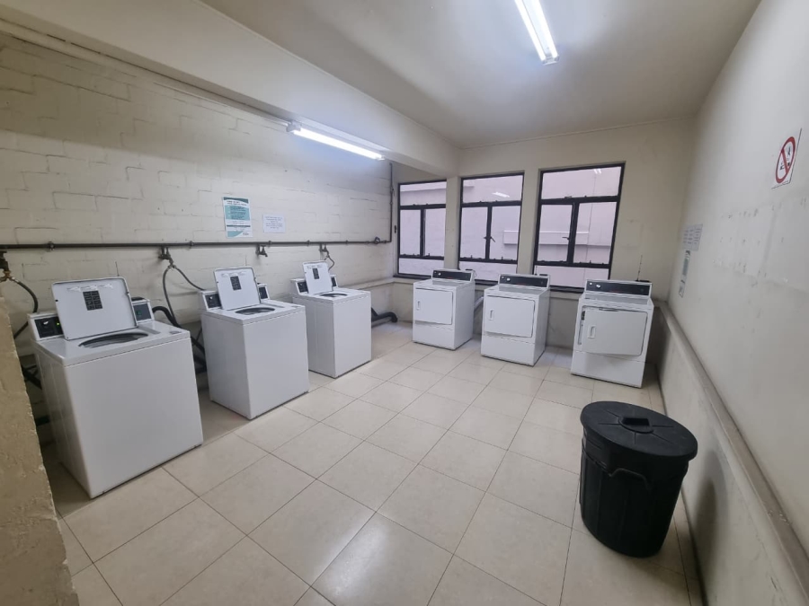 1 Bedroom Property for Sale in Cape Town City Centre Western Cape